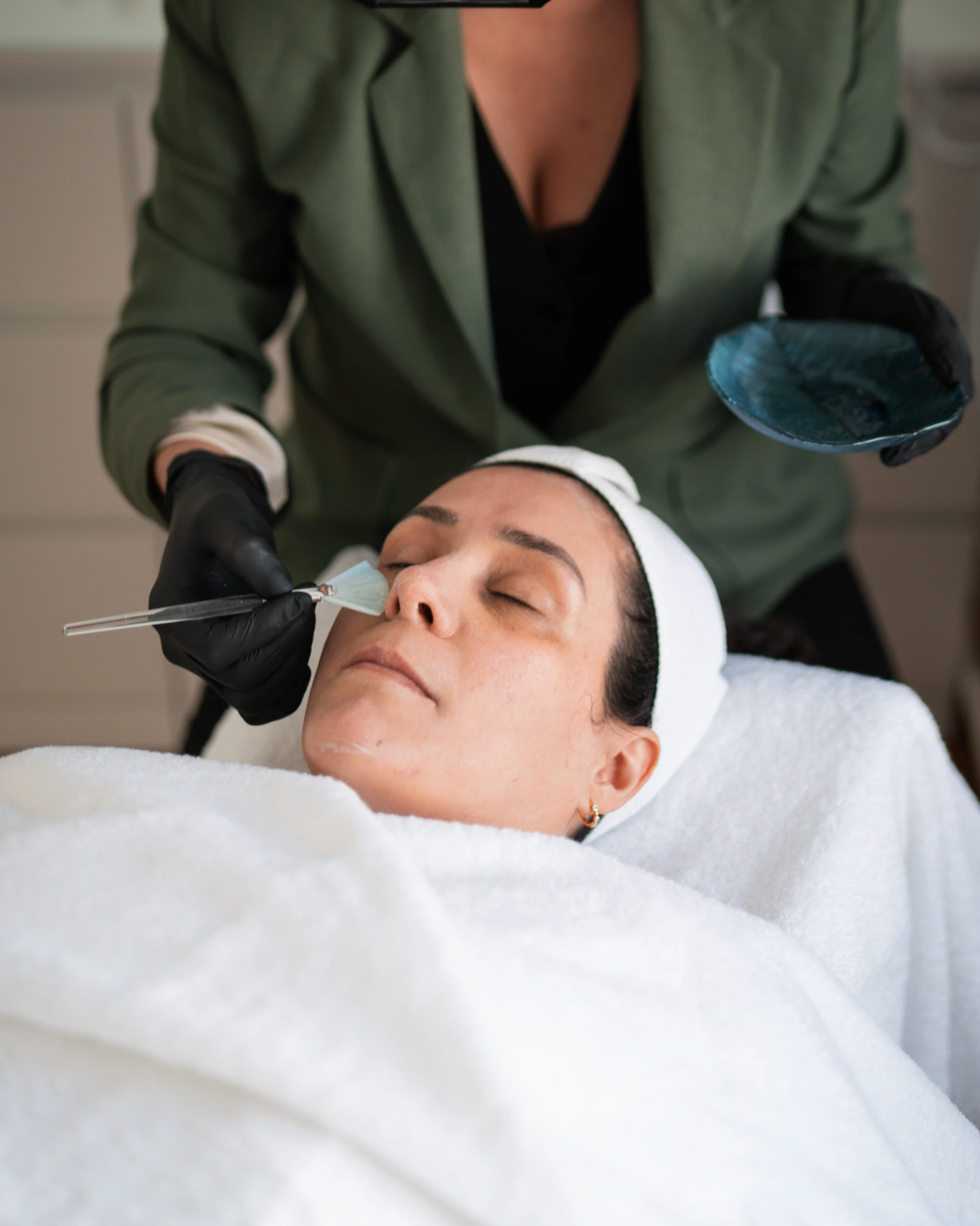 Fruchtsäurepeeling im Studio Ginié Heidelberg für Hauterneuerung und Glow